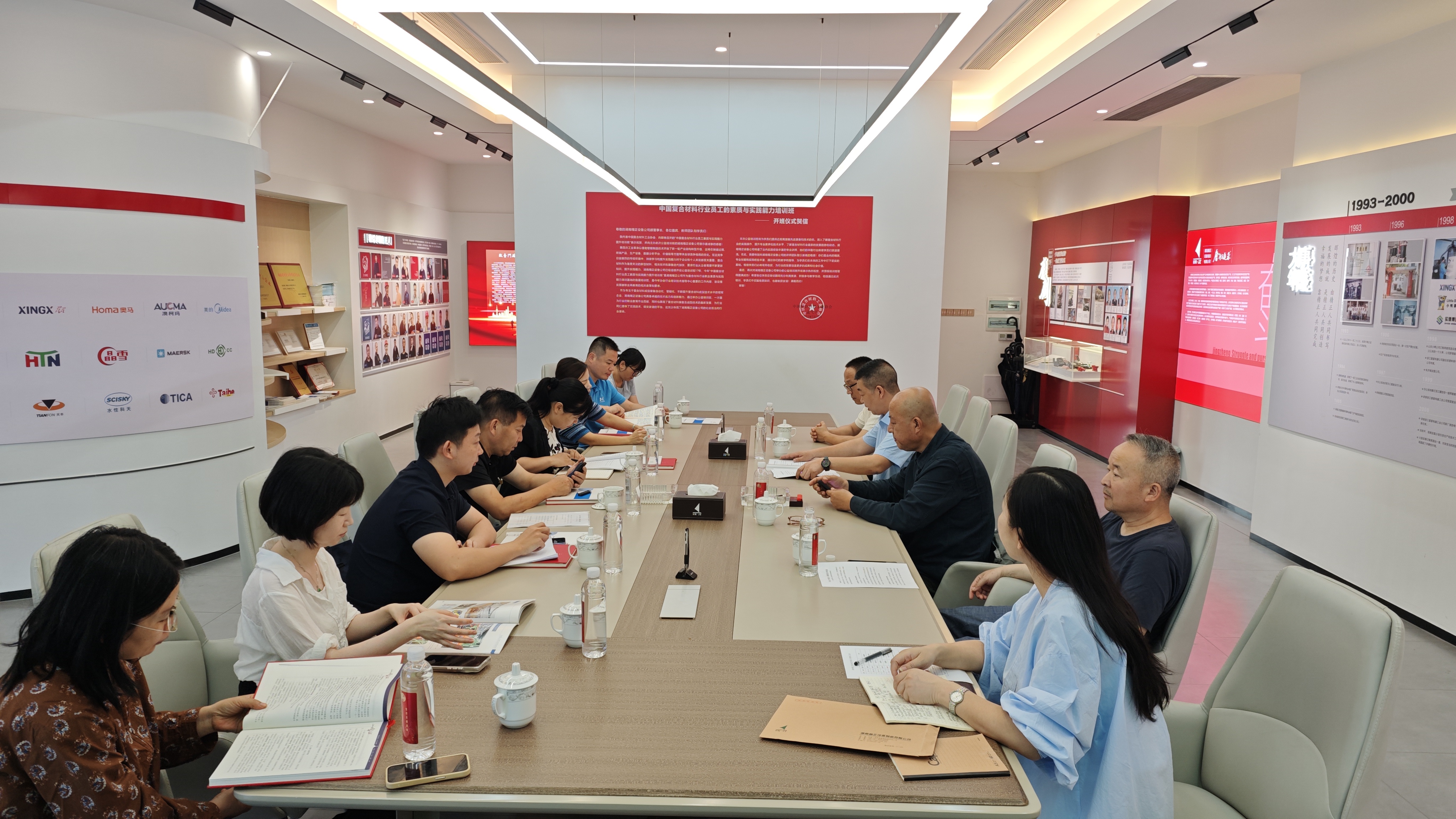 市委统战部副部长文新斌一行来我公司调研